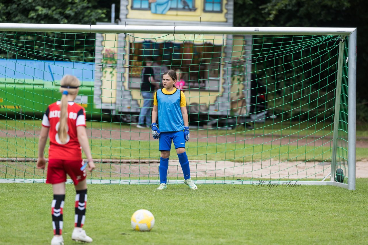 Bild 827 - Loewinnen Cup